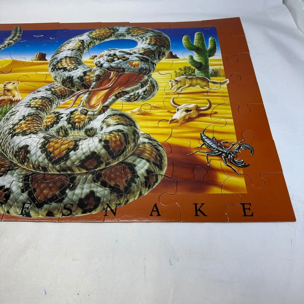 Glo Zone Rattlesnake 48 Piece Glow in the Dark Floor‎ Puzzle Ages 4 Plus